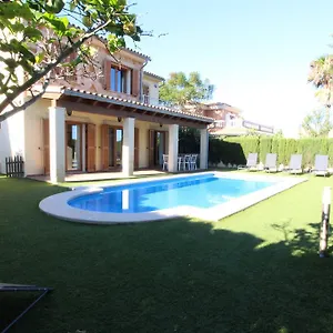https://villa-puerto-adriano.balearic-islands.net