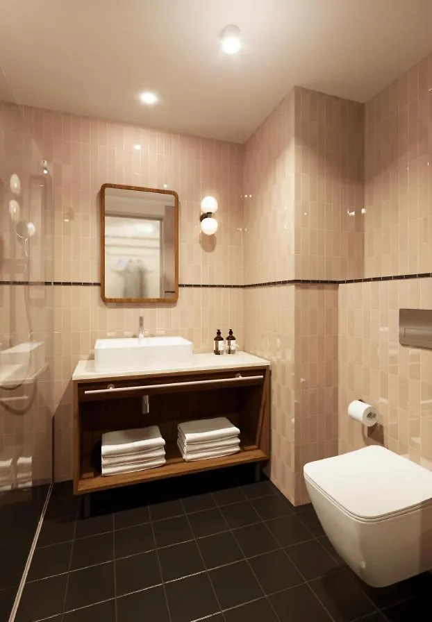 The Social Hub Barcelona Poblenou Hotel 0*,